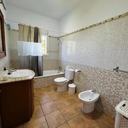 Piscina Privada Urbanizacion Roche Viejo בית נופש